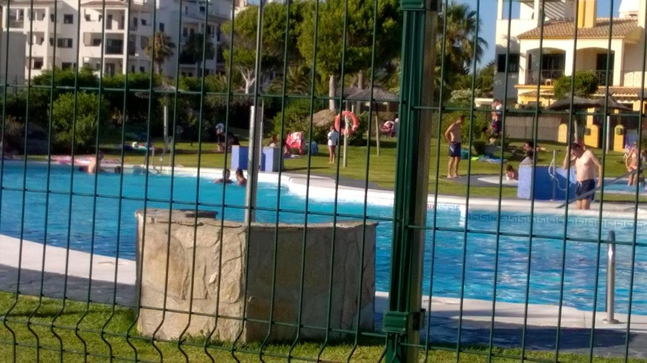 Atlanterra Bajo. Salida Directa. Urbanizacion De Lujo. Piscinas Canchas Padel. Wifi Y A/A Zahara de los Atunes Exteriör bild